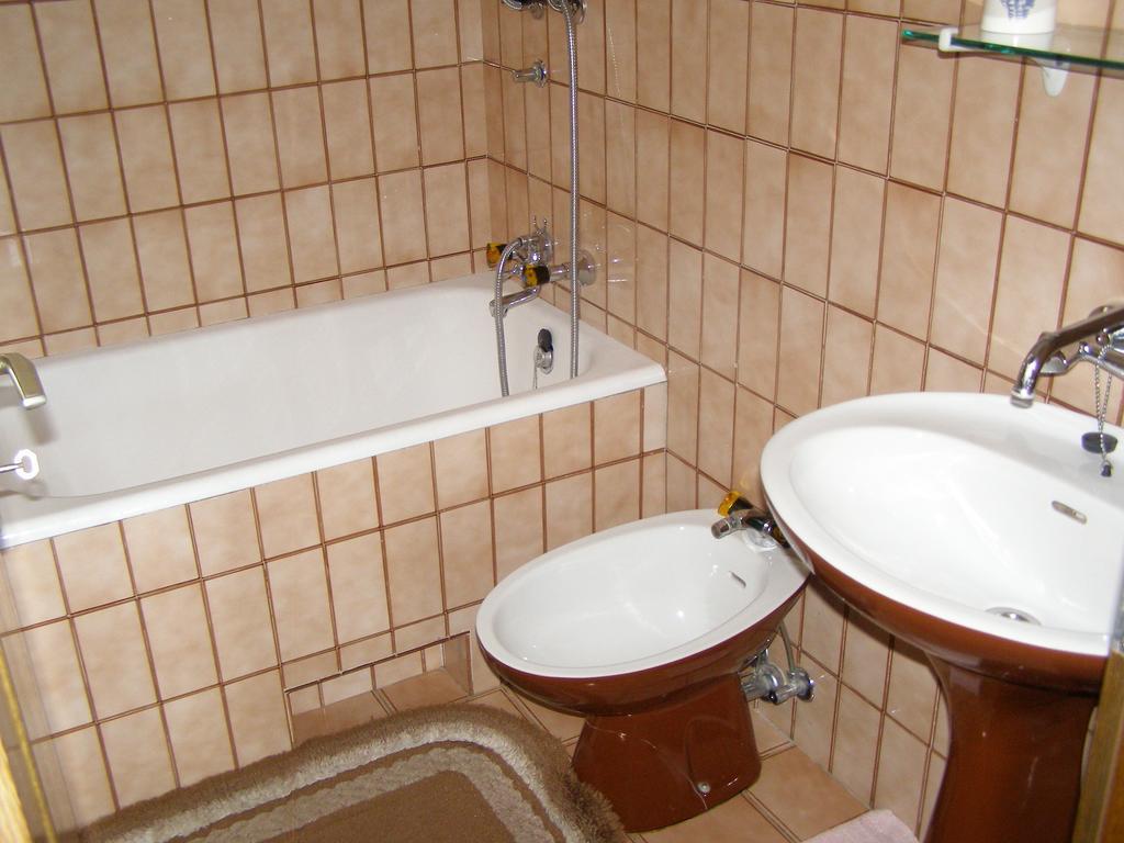 Apartments Dunoti Krk Town Habitación foto