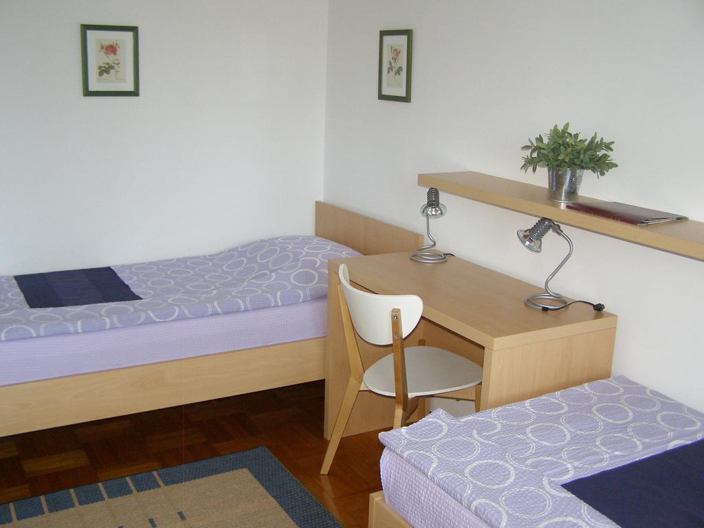 Apartments Dunoti Krk Town Habitación foto